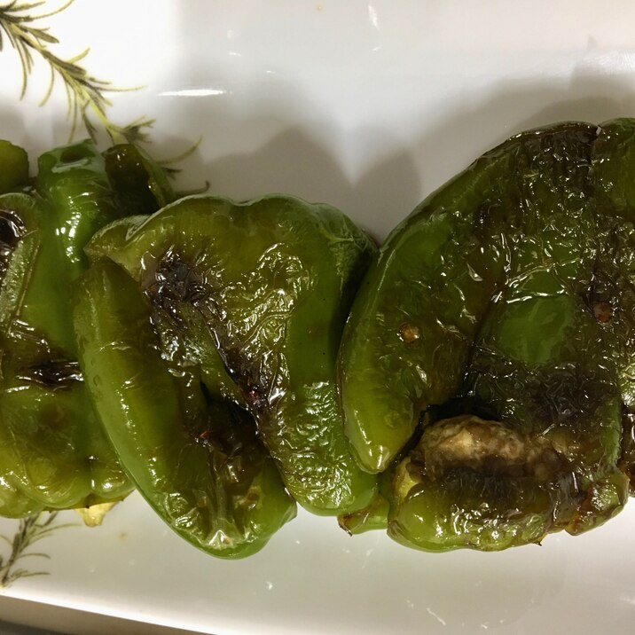 丸ごとピーマンの甘辛生姜焼き